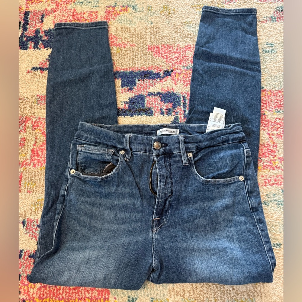 Good American Good Legs Crop 12/31